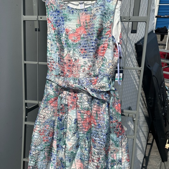 Tommy Hilfiger Sleeveless Floral Dress NWT - Picture 1 of 4